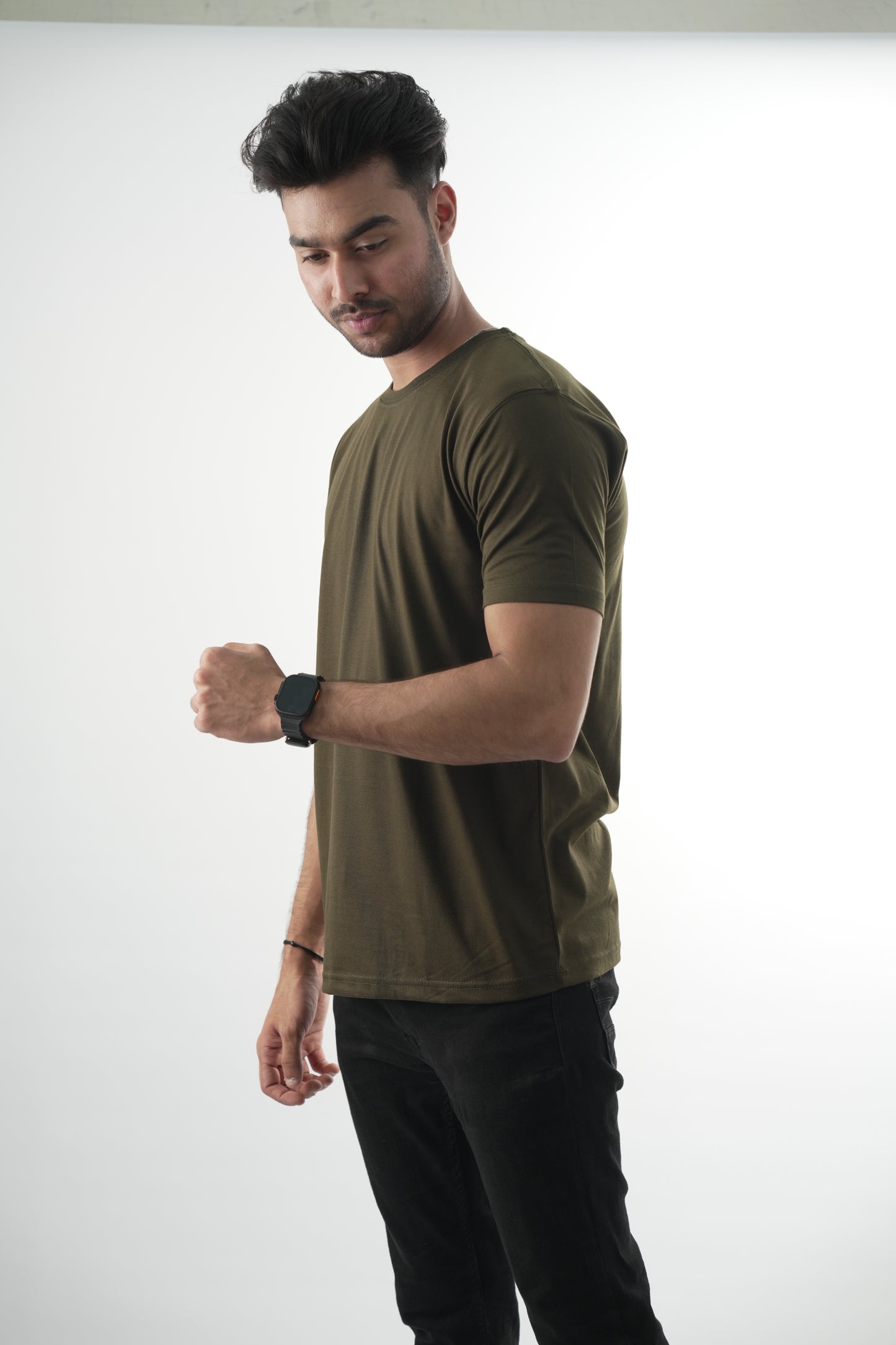 Plain T-Shirts for Men in Pakistan | Soft, Stylish & Durable by Inceptors Wear